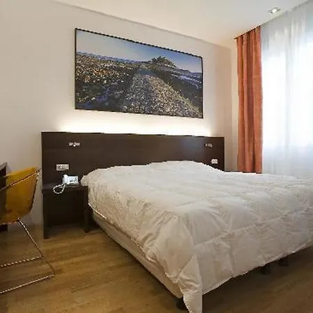 Vesta Domus Konukevi Roma