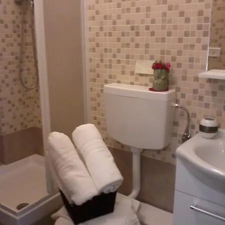 Vesta Domus Konukevi 4*